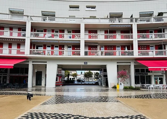 Le Pop Vintage Apartment